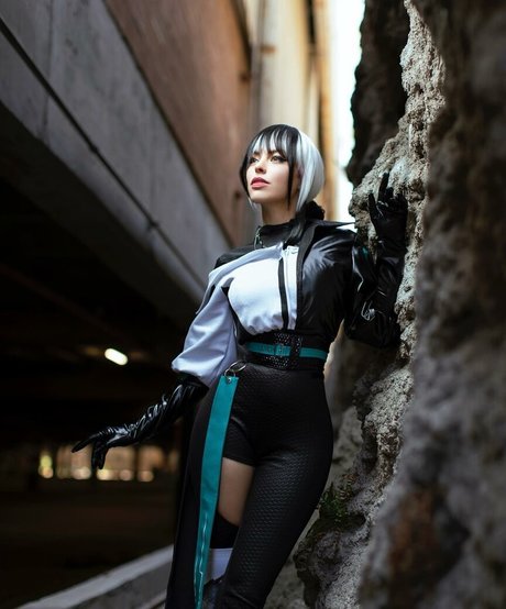 Nadyasonika exklusive pornographische bilder