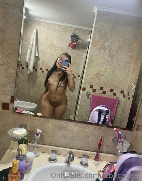 Rebecayael erwachsene nackt galerie