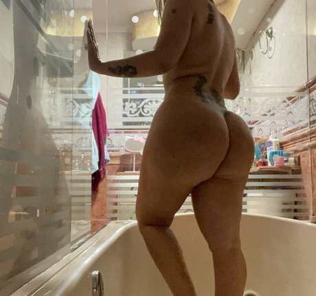 asiatische top-onlyfans heiße nette galerien