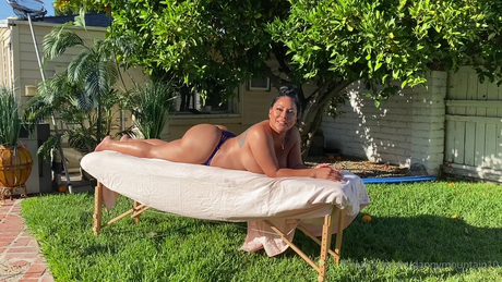 theonlykiaramia erwachsene schöne bild