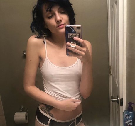 Ayallakarina erotische nackte fotos