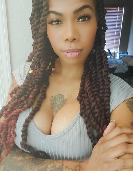 GabbyRyan exklusive pornostar bild