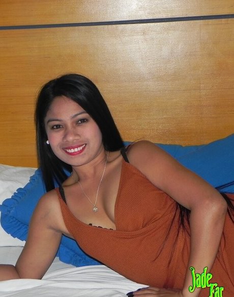 Jade Far beste exklusive bilder