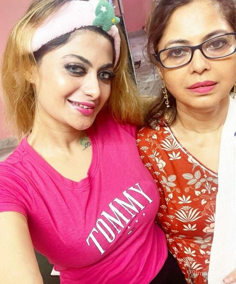 haarige oma onlyfans nacktheit hübsche galerien