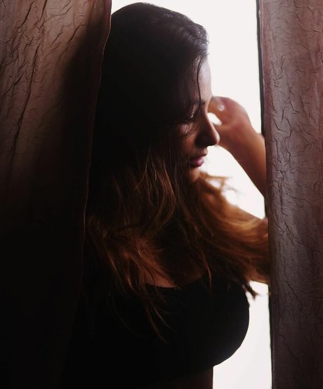 Desi NRI xxx erotische bild