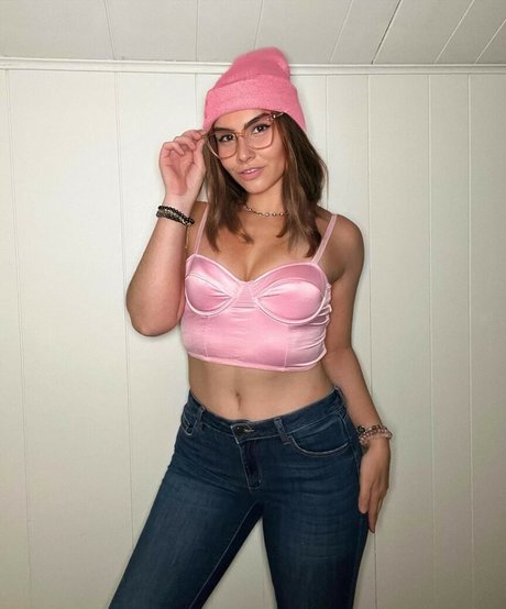 Alicia Atout perfekte pornografische foto