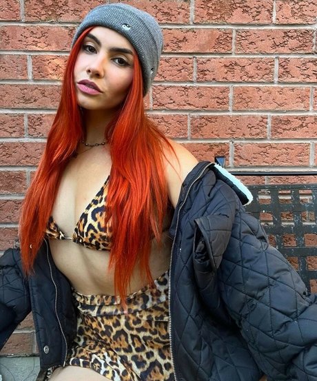 Alicia Atout hübsche bilder