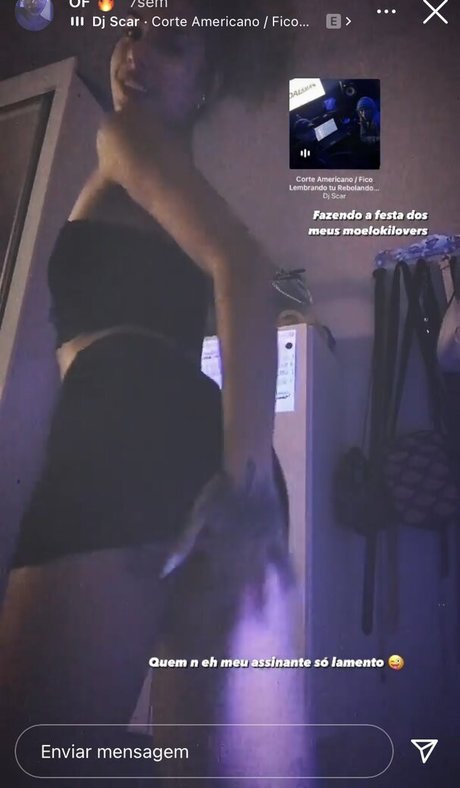 Moelo Kilara sexy galerie