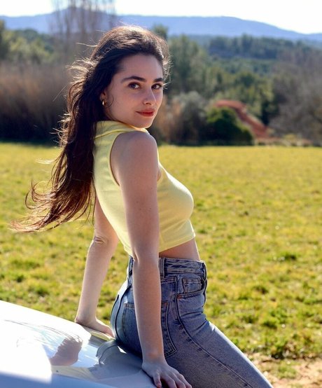 Esther Abrami kunst kostenlose archiv