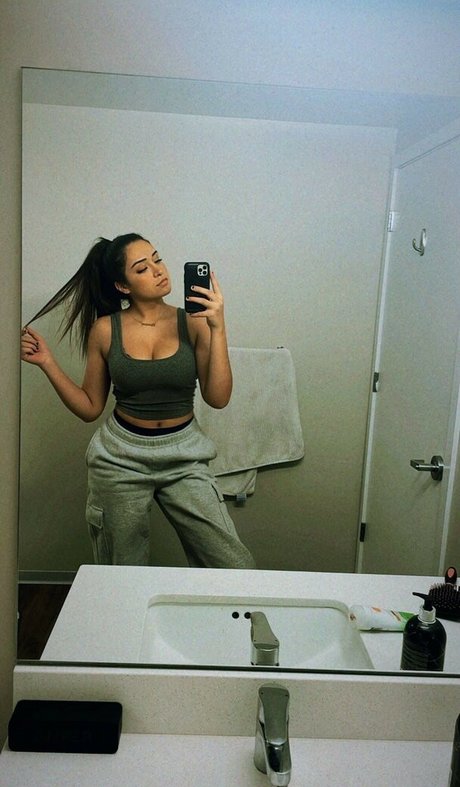 Christina Roki model schöne foto