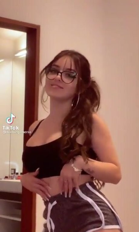 asiatische gilf-onlyfans heiße exklusive foto