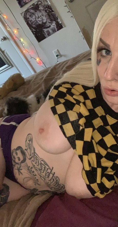 Courtdaplug porno akt galerien