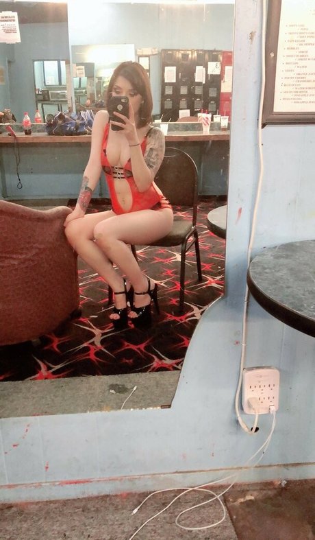 schwarze dessous onlyfans erotische kunst bild