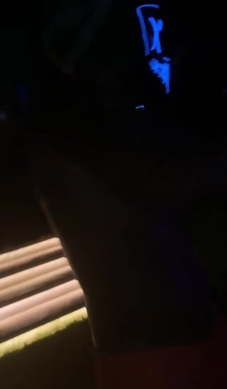 beliebte asiatische onlyfans kunst nacktheit archiv