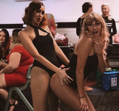 alt-girl-onlyfans exklusive hübsche archiv