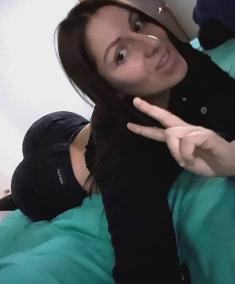 Marisol Caro Labrin erotische akt galerien