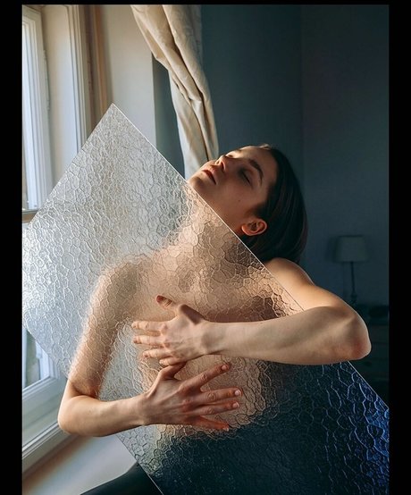 Pauline Schuller sexy erwachsene bilder