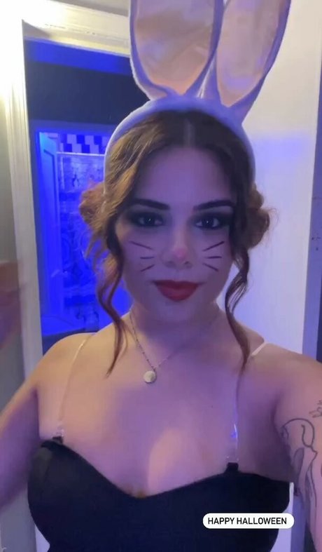 zierliche asiatische onlyfans kunst akt bilder