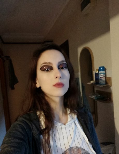 naenu top nackten fotos