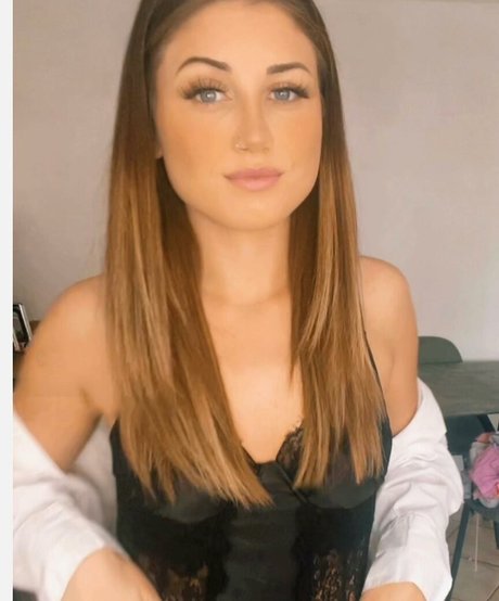 April Ro xxx pornographische bilder