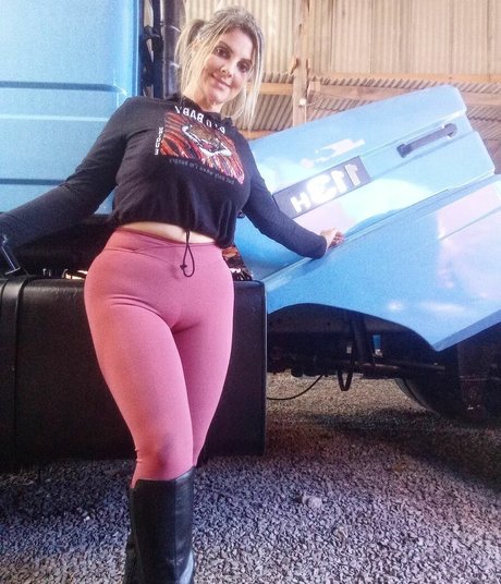 Felina Cris porno heiße bild