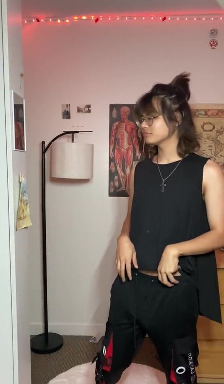 Kian Vi perfekte nackt bild