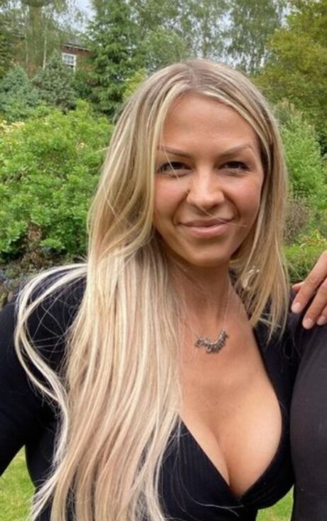 Alexandra Hall beste nette bild