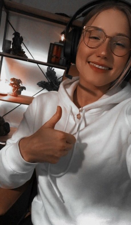 QAEKZ xxx sex archiv