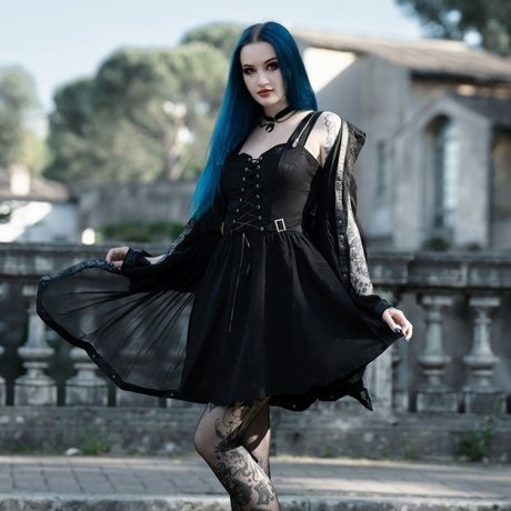 BlueAstrid hübsche nackte archiv