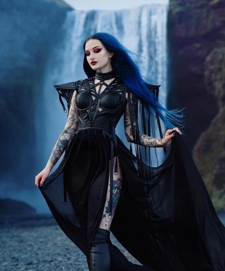 BlueAstrid exklusive pornografische galerien