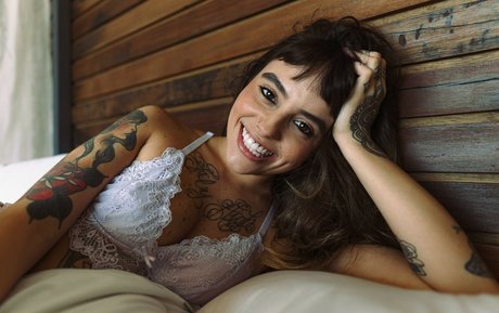 ebenholz-dildo onlyfans kunst sex galerie