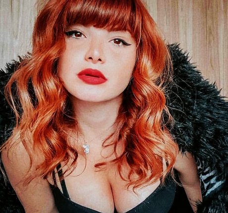 milf-lehrerin onlyfans exklusive kunst fotos