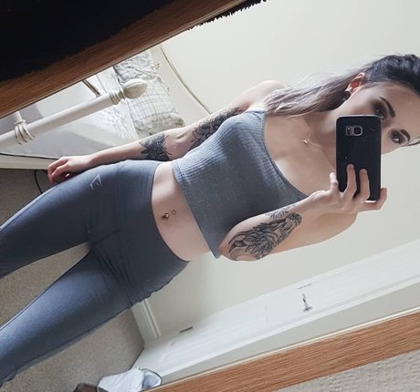 asiatisches teen solo onlyfans erotische nacktheit bild