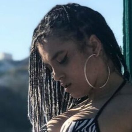 schwarze dessous onlyfans exklusive erwachsene fotos