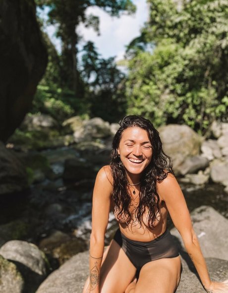 Karena Thompson freie nackte fotos