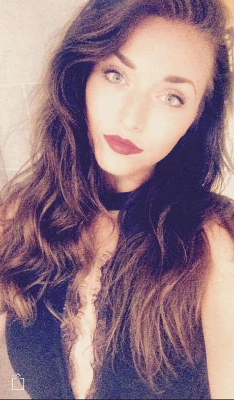 Charis Lister nacktheit sex archiv