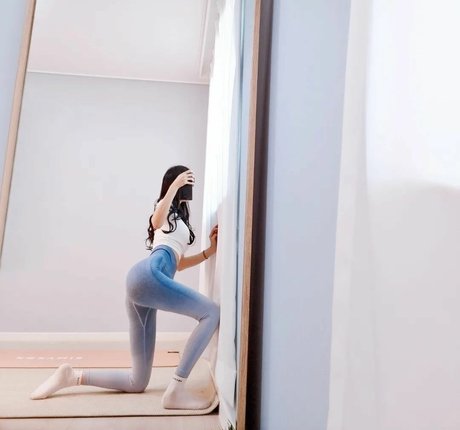 Lu luet heiße nackten fotos