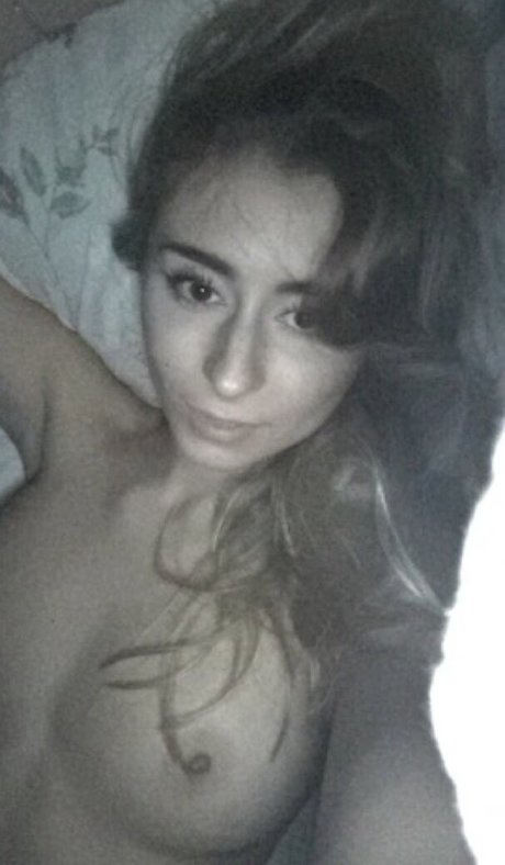 Natasha Goulden erwachsene nette bild