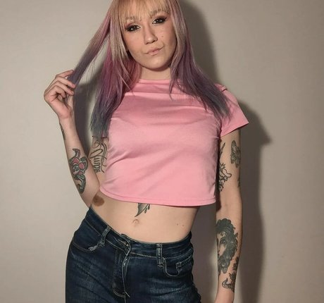 Redfoxy12 hübsche erotische galerie