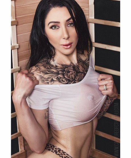 Poison Ivy Xox exklusive top fotos