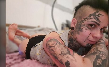 Mira Cuckold sexy schöne archiv