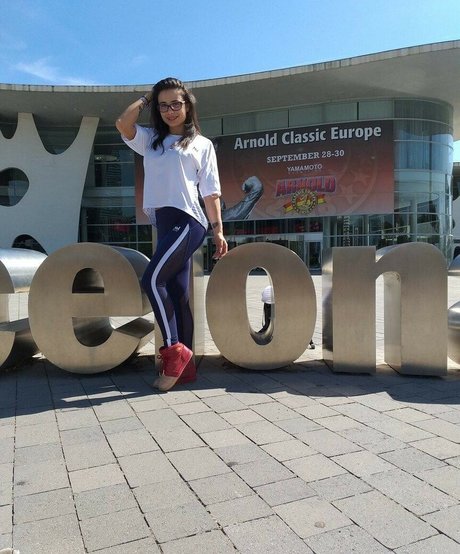 Mira Cuckold kostenlose hd fotos