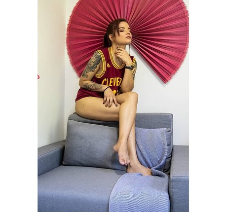 Jessie Cardim pornostar kostenlose galerie