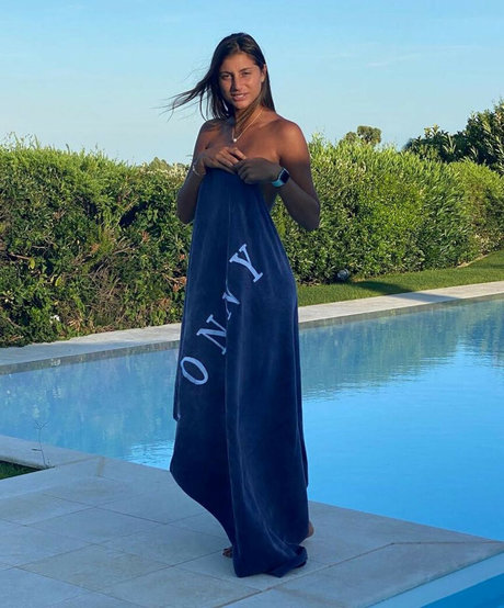 Corinna Dentoni kostenlose heiße foto