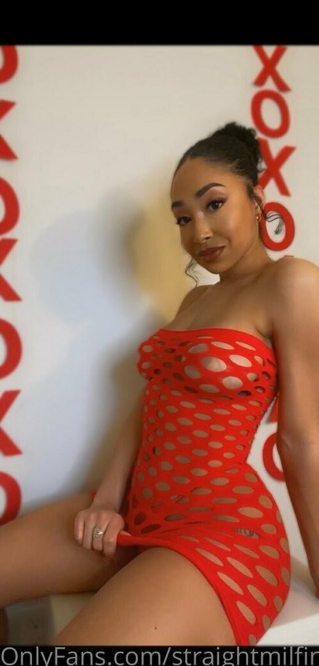 Straightmilfin model sex bilder