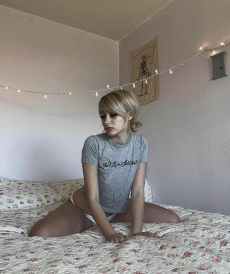 utrenjaevangelia schauspielerin xxx bilder