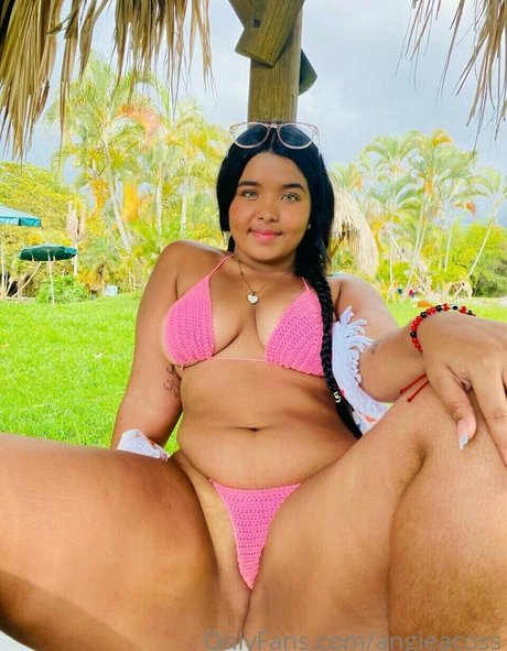 latina-milf-onlyfans nackt kunst galerie