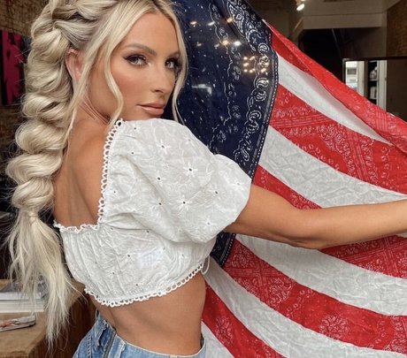 breite onlyfans heiße kunst archiv