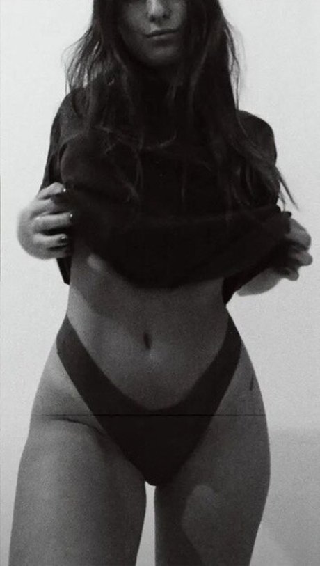 Flor Laneve porno schöne galerie