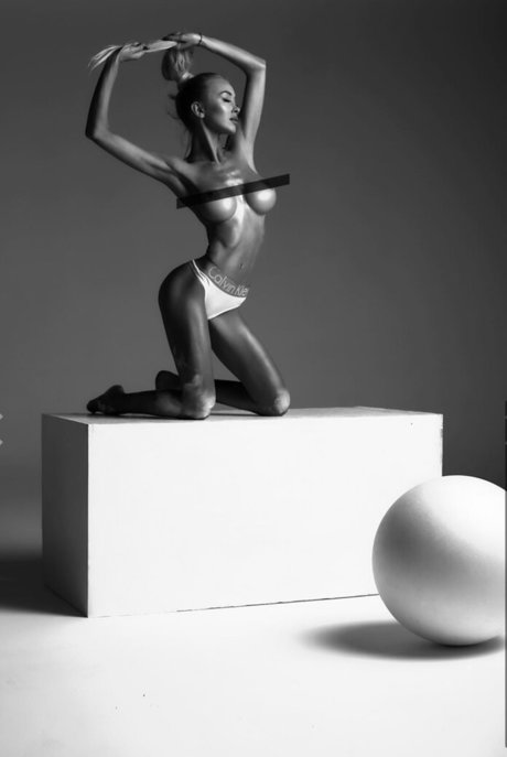 Julia Dybowska beste pornografische bild